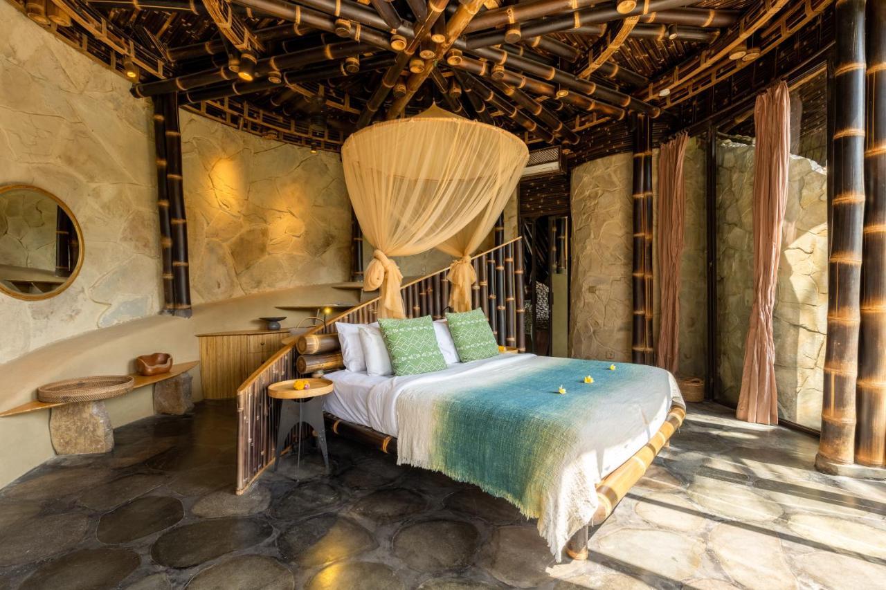 Eclipse House 4Bds Eco Bamboo House Pool Riverview Bringkit ภายนอก รูปภาพ